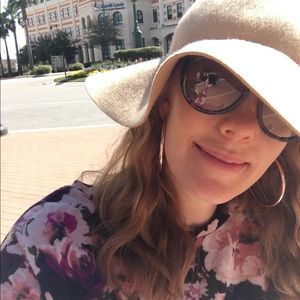 Meet your Posher, Amy